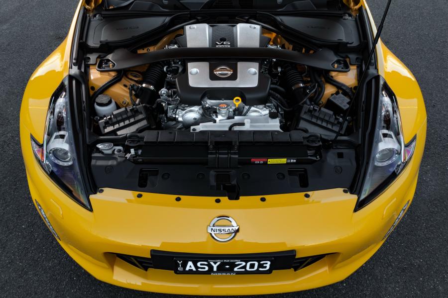 Моторный отсек Nissan 370Z N-Sport (Z34) 2018 года  (AU) (фото 26 из 33)